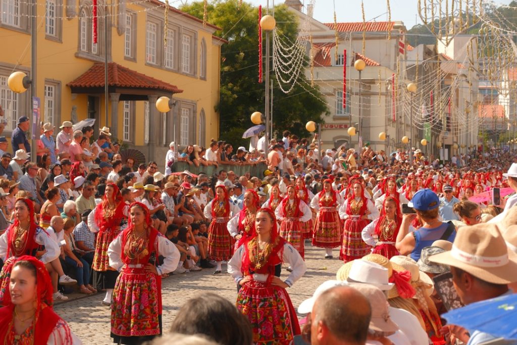 El Descenso del Sella en Agosto Guía para la Fiesta Internacional de Piraguas